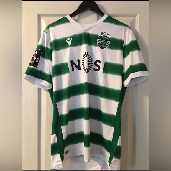 Sporting Lisbon soccer jersey - Picture 1 of 2